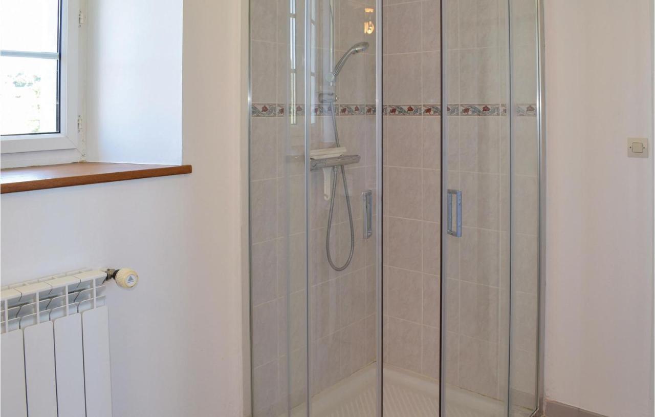 Gorgeous Apartment In Ponts With Wifi 외부 사진